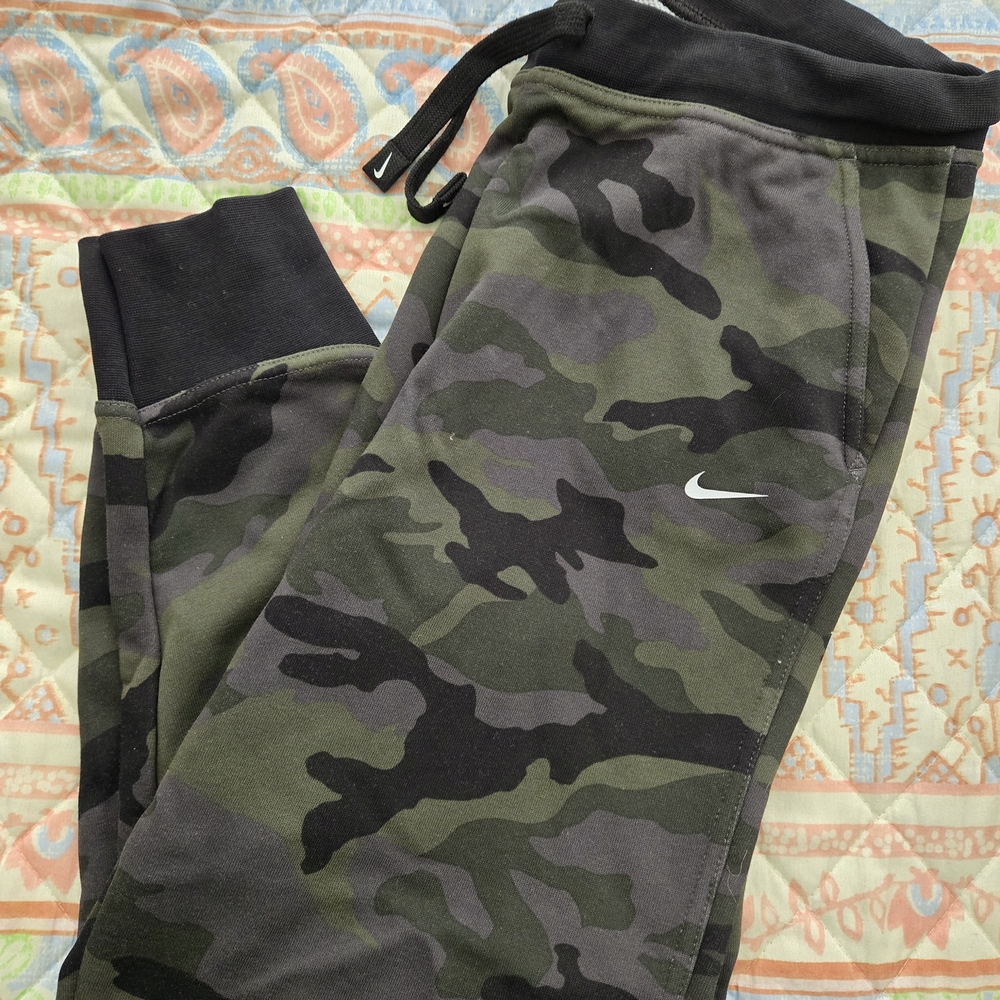 Nike Camo Joggers